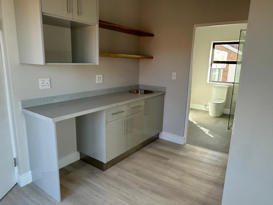 5 Bedroom Property for Sale in Stilbaai Wes Western Cape